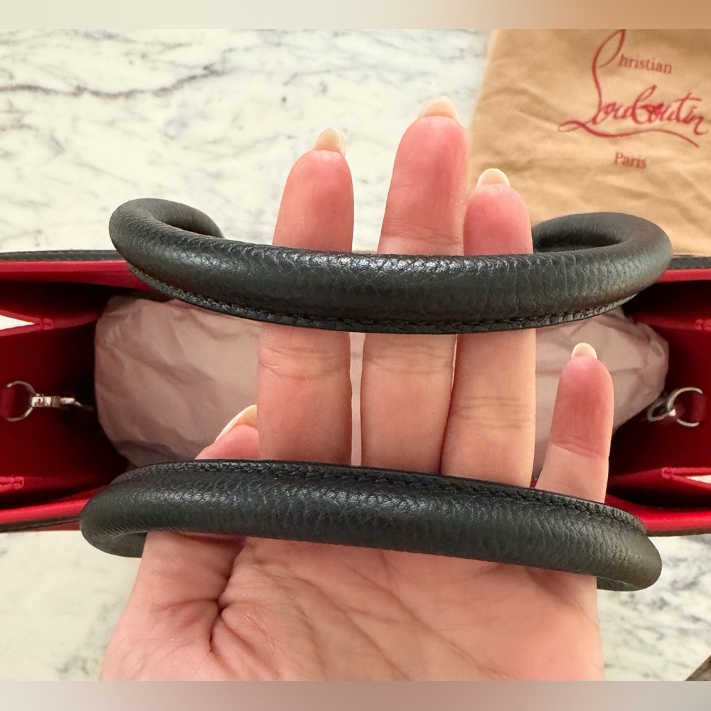 CHRISTIAN LOUBOUTIN Medium PALOMA BAG - Picture 10 of 16
